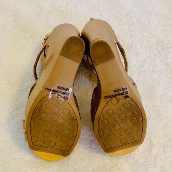 🆕 QUPID High Platform Wedges Bronze - Picture 4 of 8